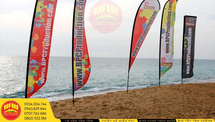 Những lưu ý khi đặt may cờ phướn quảng bá 1 Những lưu ý khi đặt may cờ phướn quảng bá