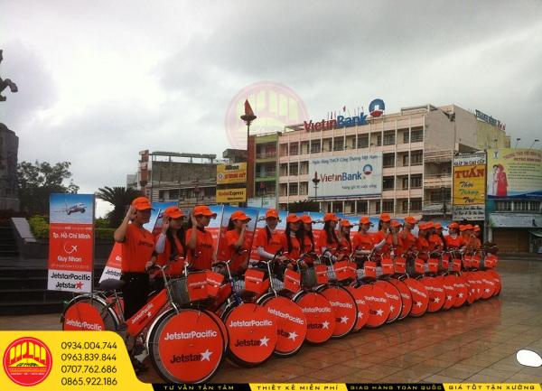 Cờ phướn Roadshow kích thước bao nhiêu 4 Cờ phướn Roadshow mới nhất