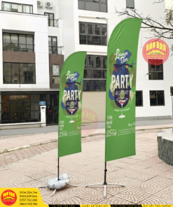 Cờ cánh buồm tại xưởng ZOZO 2025 11 Gemini Generated Image 8myho08myho08myh